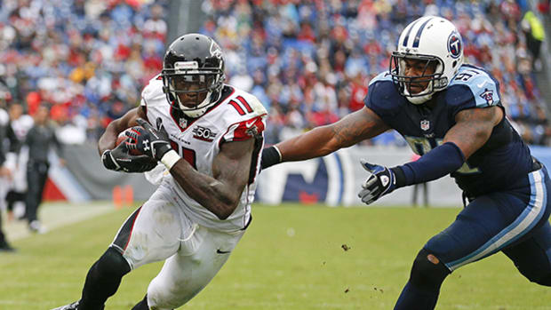 Fantasy Football 2015: Tips To Keep You At the Top of Your League